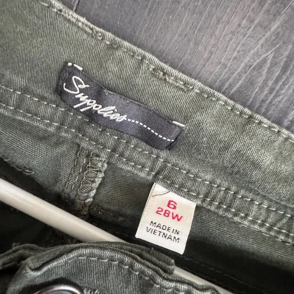 Women's Olive Green Cargo Pants - Picture 3 of 3